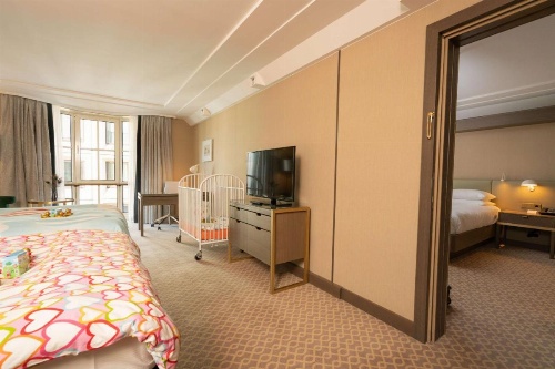 Hilton Vienna Plaza image 11
