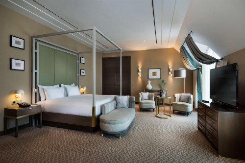 Hilton Vienna Plaza image 8